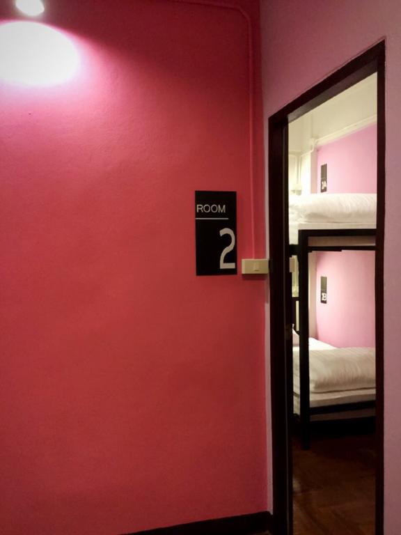 Eden Walking Street Hostel Chiang Mai Room photo